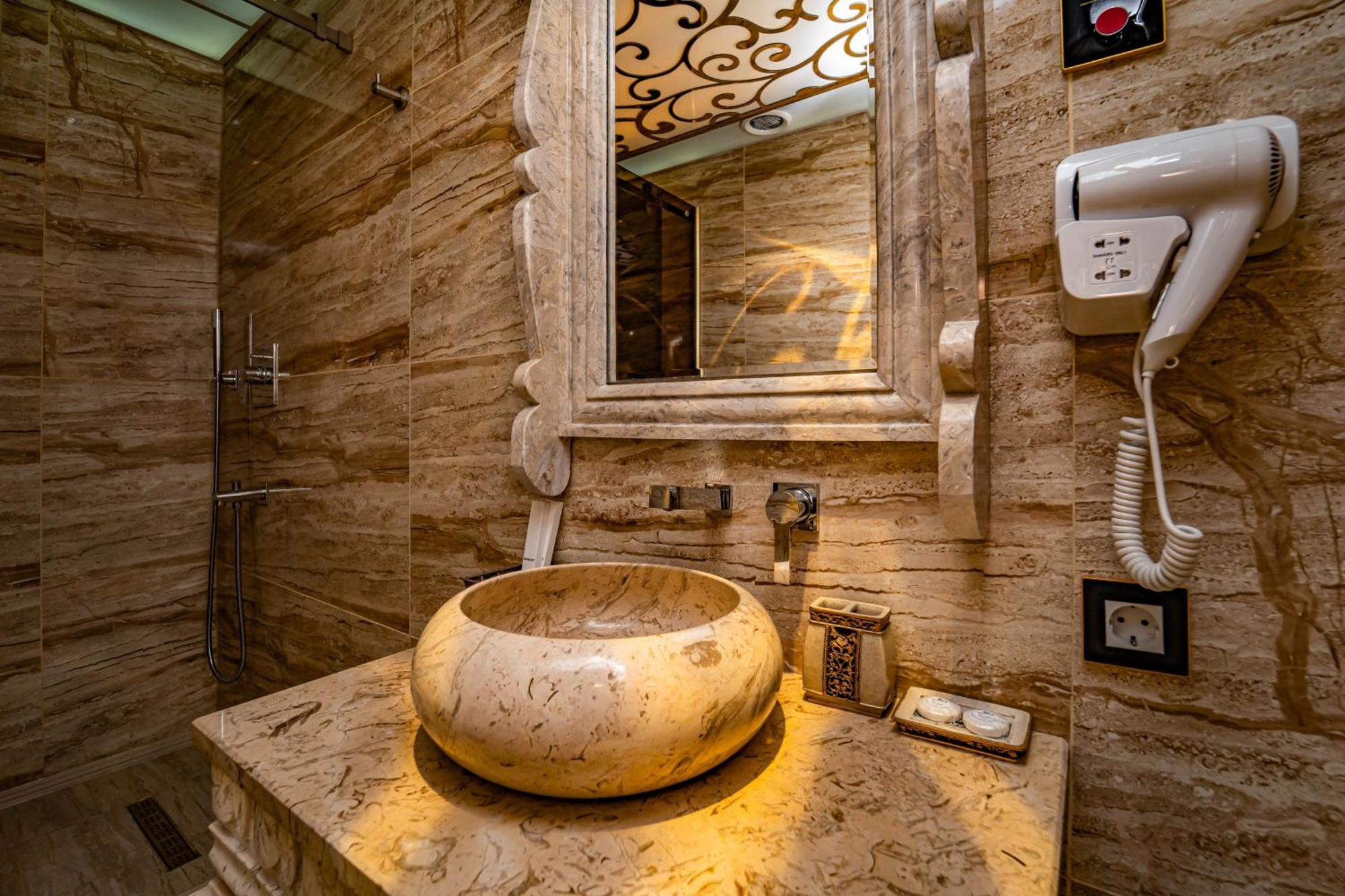 Hotel Aqua Freedom Tbilisi Luaran gambar